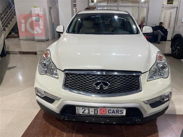 ئینفینیتی Q50 2017  بۆ فرۆشتن لە عێراق - هەولێر